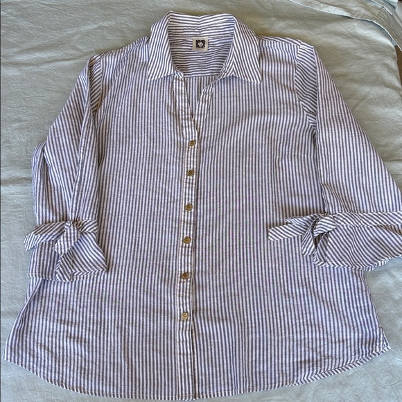 Anne Klein Dresses & Skirts - Anne Klein White and Blue Striped Button-Up

From Pet /smoked free home